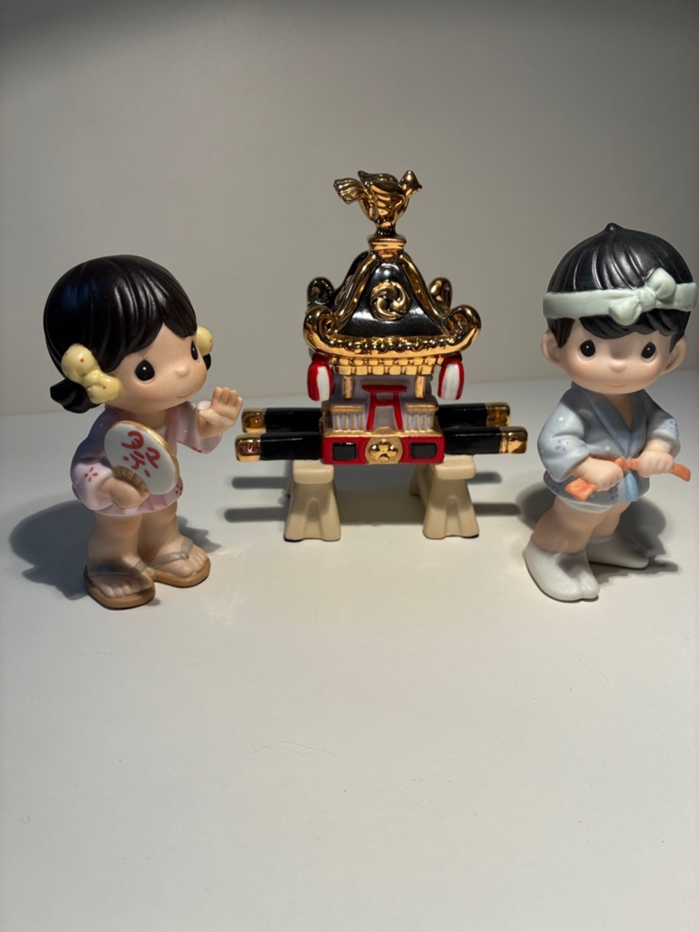 Precious Moments Pink & Blue Festival Children Figurine Set with Gold Shrine
